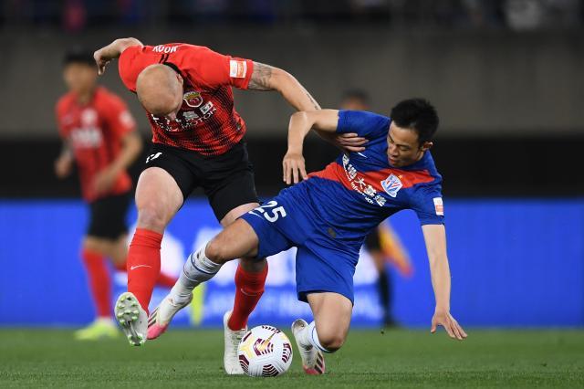 九游体育在线-海港一人激活全队!进球+屡造威胁谁说他不行?